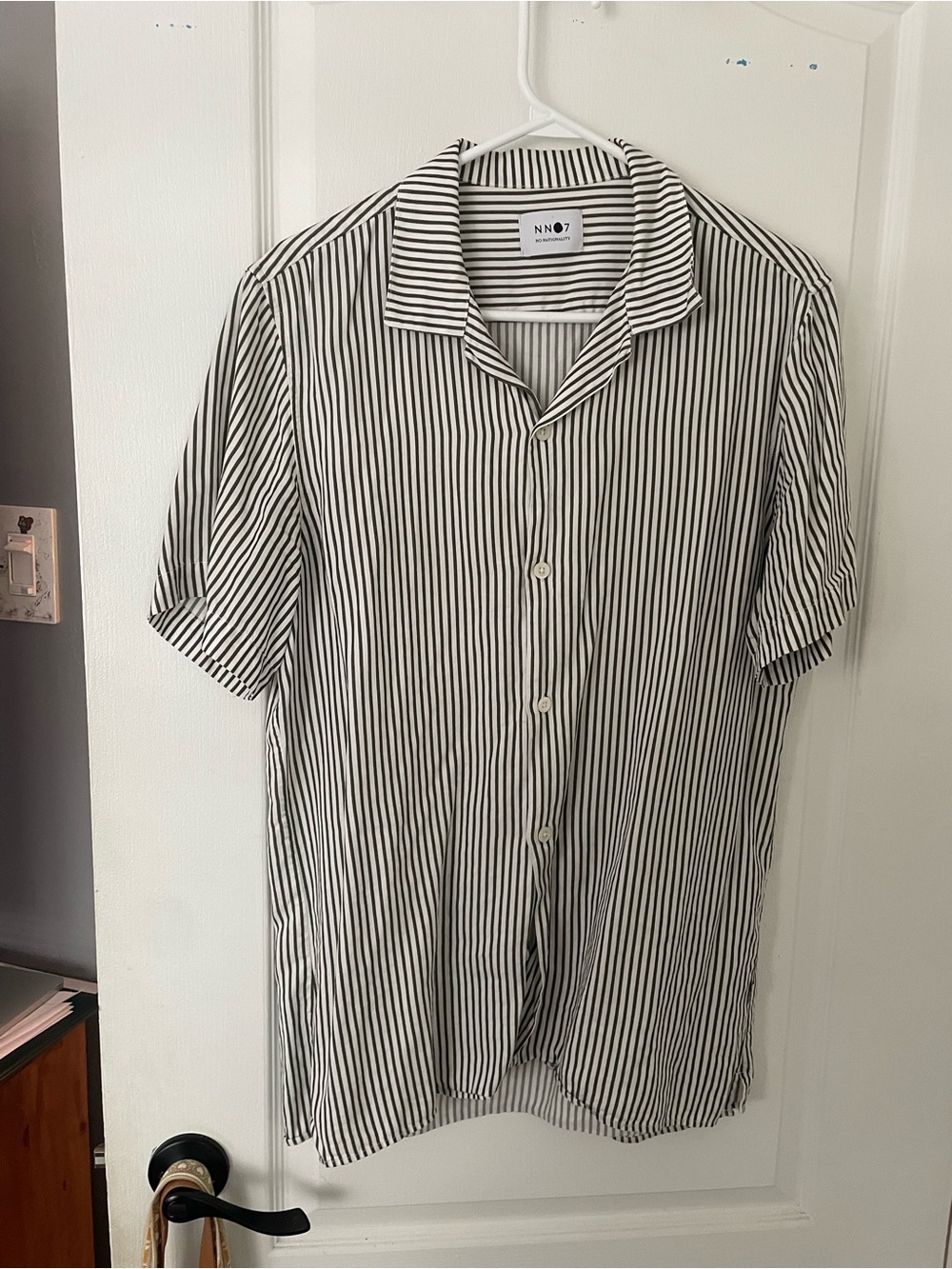 NN07 100% Tencel white and green short sleeved camp collar button shirt M